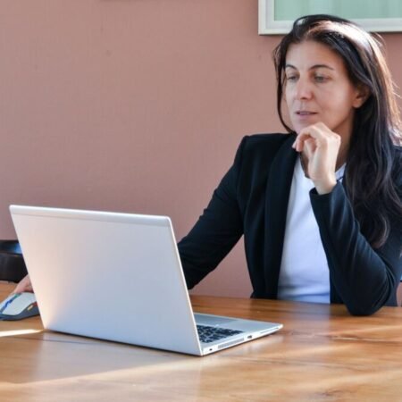 ¿Pensás dejar tu empleo para trabajar por tu cuenta? Hacé este checklist primero